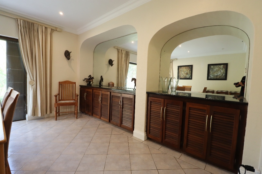 4 Bedroom Property for Sale in Summerstrand Eastern Cape
